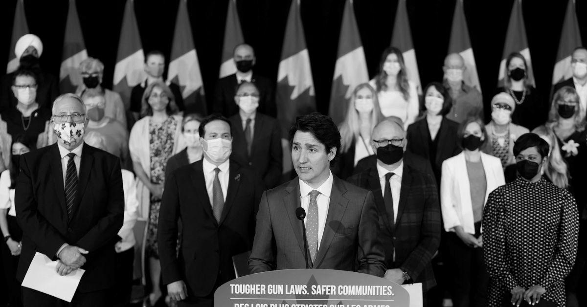 Canada introduces {law|regulation|legislation} to freeze handgun {sales|gross sales}, ban look-alike toys Canada introduces {law|regulation|legislation} to freeze handgun {sales|gross sales}, ban look-alike toys